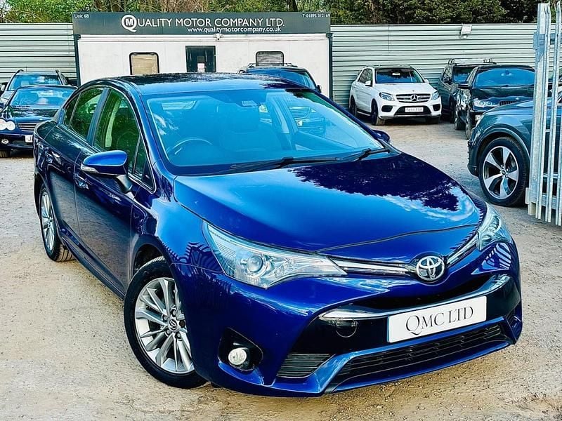 Used Toyota Avensis Business Edition 143 HP (105 kW) 2016 Blue Sedan