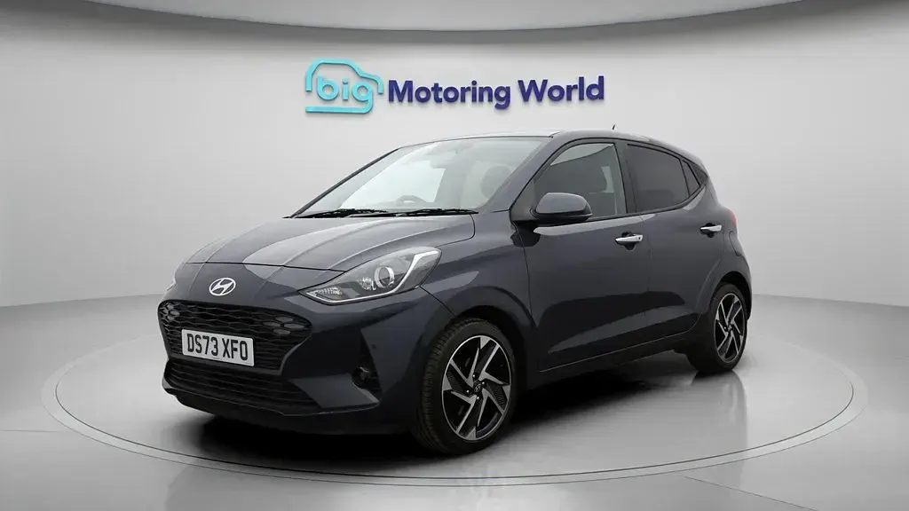Usado Hyundai i10 Premium 67 HP (49 kW) 2023 Cinzento Citadino