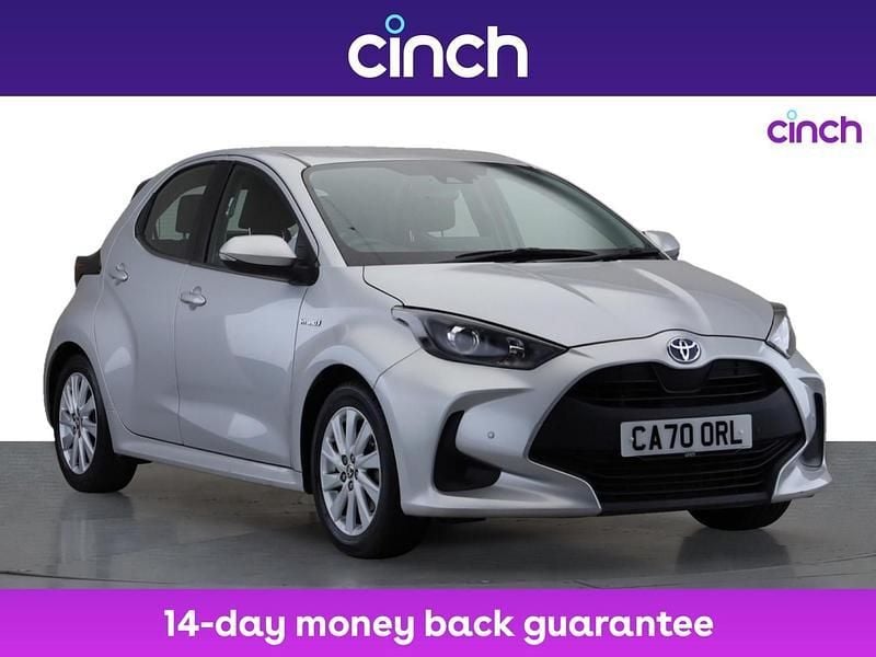 Silver Used 2021 Toyota Yaris Hybrid Hatchback | £14,299 (Good price) - Image 1/3