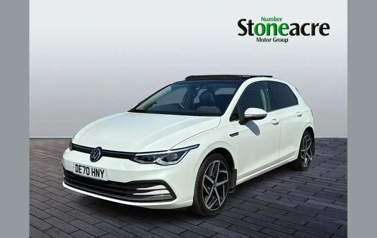 Used VW Golf VIII Style 147 HP (108 kW) 2020 White Hatchback