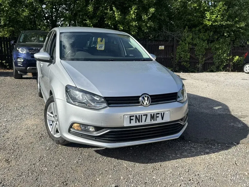 Used VW Polo Match 90 HP (66 kW) 2017 Silver Hatchback