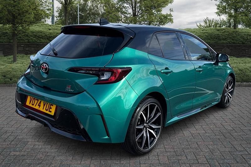 Used Toyota Corolla Sport 196 HP (144 kW) 2024 Green Hatchback