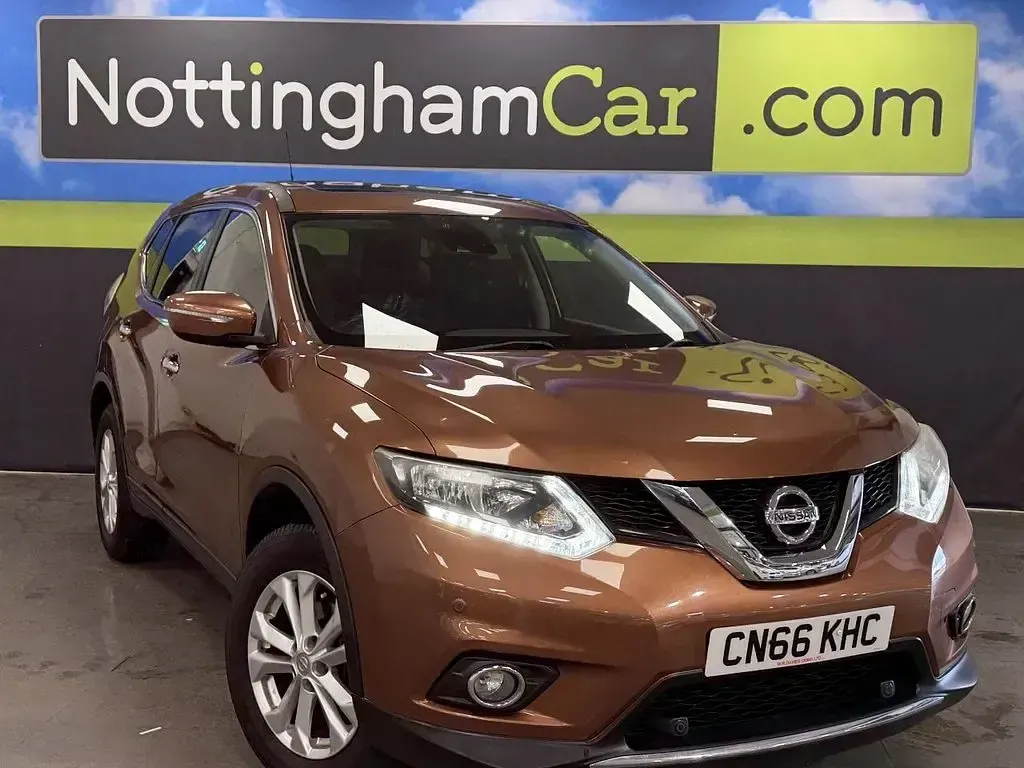 Used Nissan X-Trail Acenta 163 HP (119 kW) 2016 Orange SUV