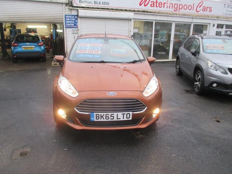 Usado Ford Fiesta Titanium 2015 Castanho Citadino