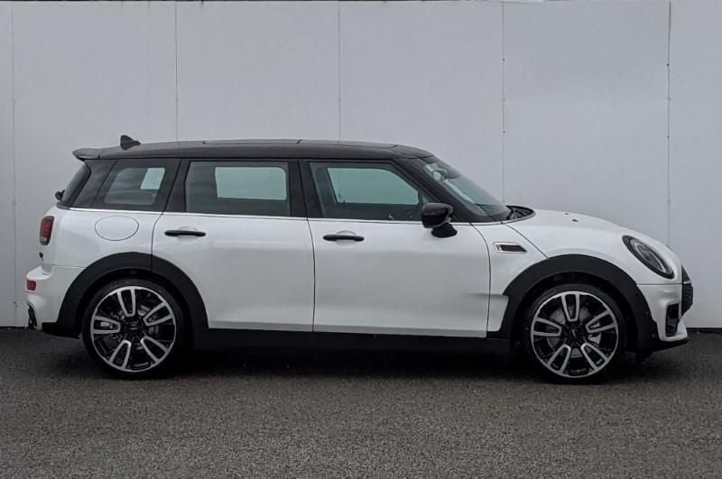 Used Mini Cooper S Clubman Sport 192 HP (141 kW) 2023 White Estate
