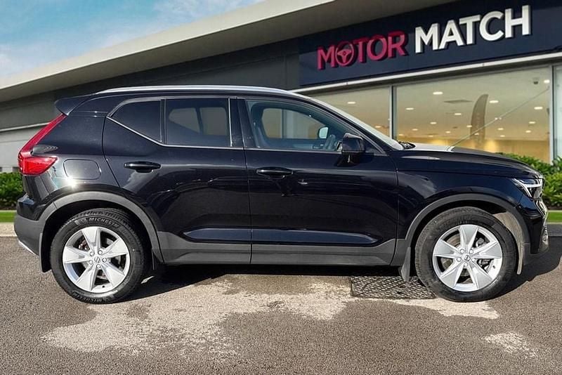 Used Volvo XC40 Core 163 HP (119 kW) 2023 Black SUV