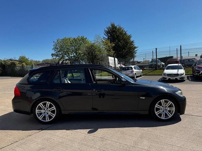 Begagnad BMW 320 M Sport 2010 Svart Kombi