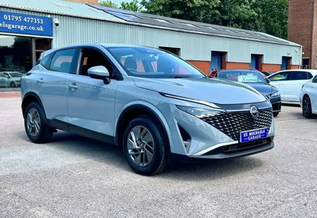 Used Nissan Qashqai Acenta Premium 2024 Grey SUV