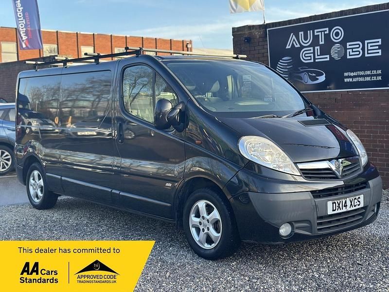 Used Vauxhall Vivaro Sportive 115 HP (84 kW) 2014 Black MPV