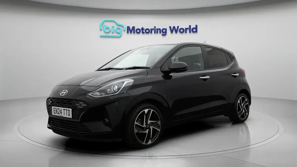 Used Hyundai i10 Premium 63 HP (46 kW) 2024 Black Hatchback