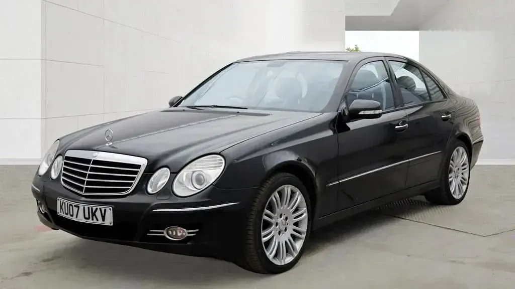 Used Mercedes E280 2007 Black Sedan