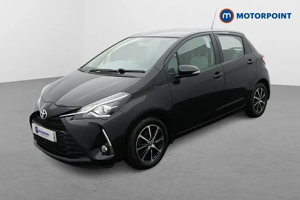 Used Toyota Yaris 120 HP (88 kW) 2019 Black Hatchback