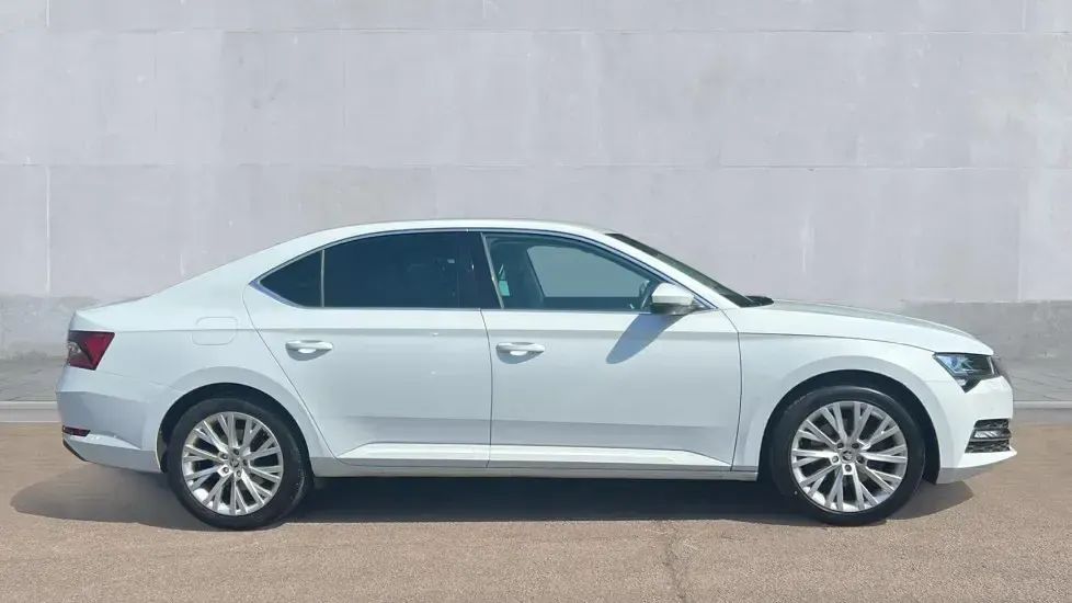 Used Skoda Superb SE L 150 HP (110 kW) 2023 Moon white metallic