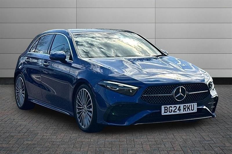 Used Mercedes A180 AMG Line Premium Plus 136 HP (100 kW) 2024 Blue Hatchback