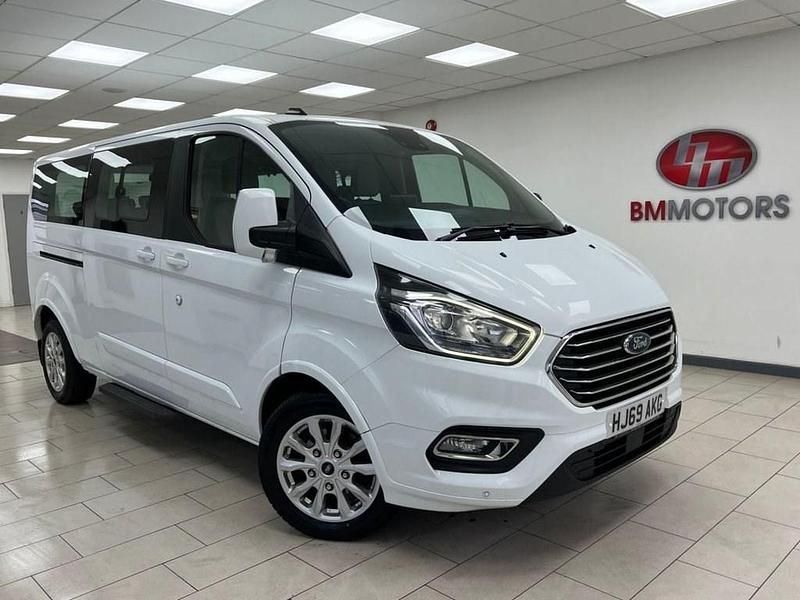 White Used 2019 Ford Tourneo Titanium MPV | £15,995 (Fair price) - Image 1/4
