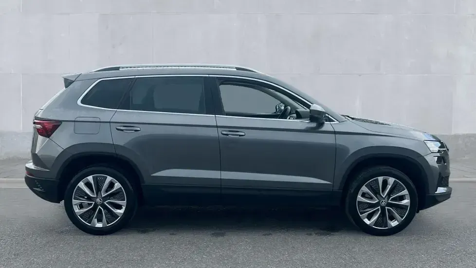 Used Skoda Karoq SE L 150 HP (110 kW) 2023 Metallic  graphite grey SUV
