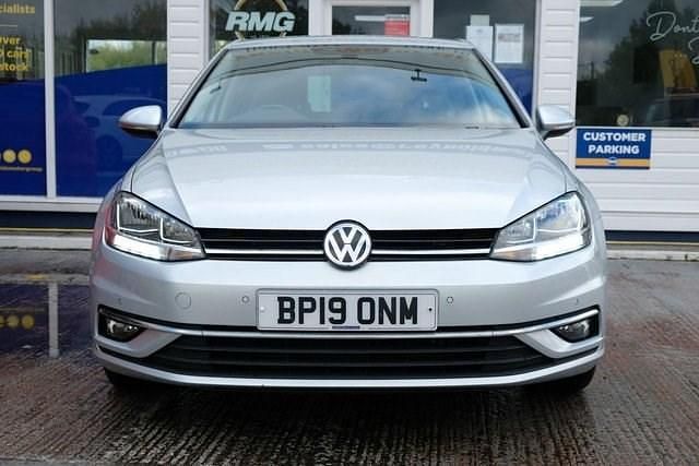 Used VW Golf VII Match 114 HP (83 kW) 2019 Silver Hatchback