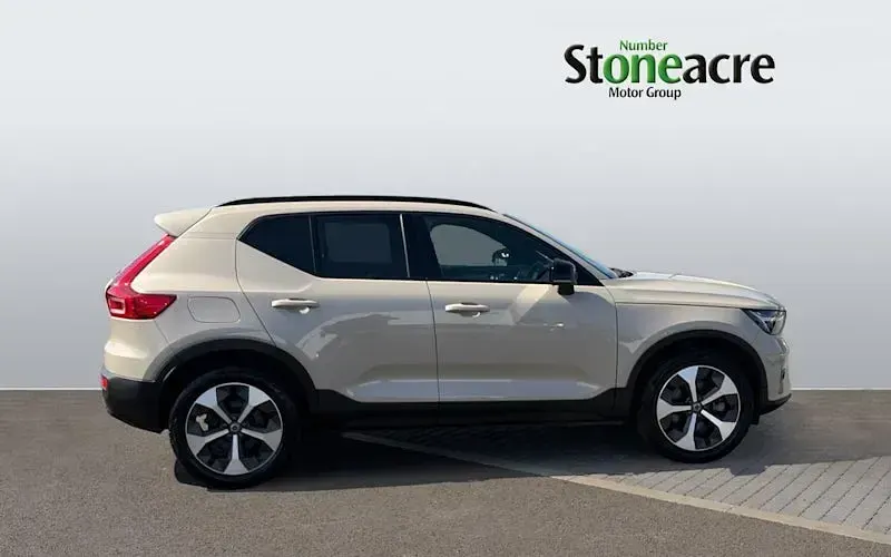 Used Volvo XC40 Plus 197 HP (144 kW) 2026 SUV