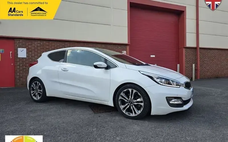 Used Kia ProCeed 128 HP (94 kW) 2015 Hatchback