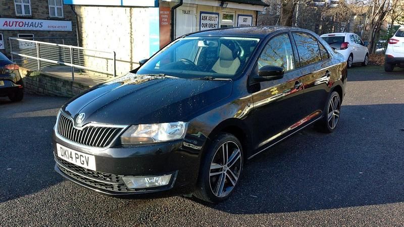 Black Used 2014 Skoda Rapid Sport Hatchback | £3,495 (Good price) - Image 1/4
