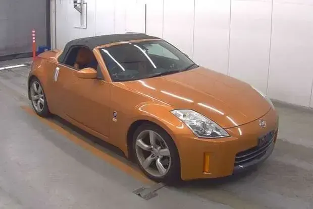 Used Nissan 350Z 2005 Orange Cabriolet
