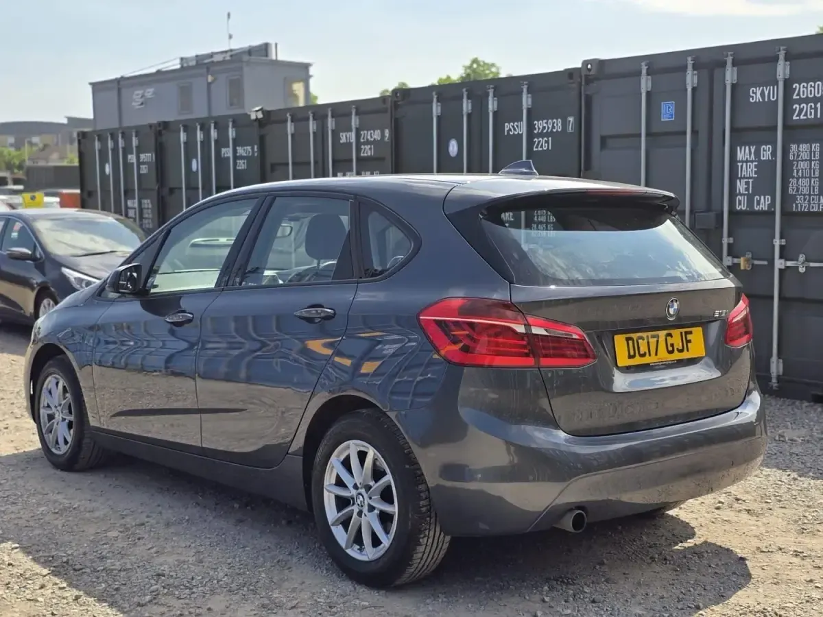 Usado BMW 218 136 CV (100 kW) 2017 Gris Monovolumen