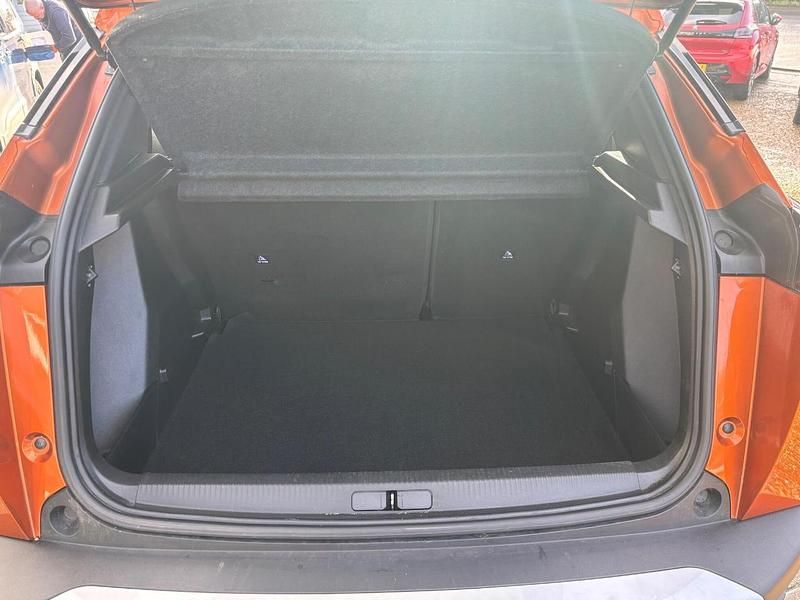 Used Peugeot 2008 Allure+ 100 HP (73 kW) 2022 Orange SUV