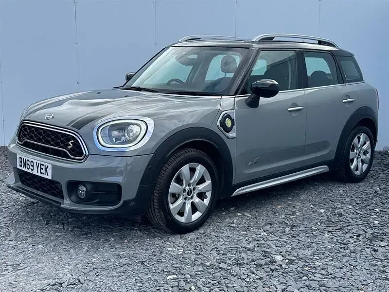 Used Mini Cooper Countryman Classic 224 HP (164 kW) 2019 Grey SUV