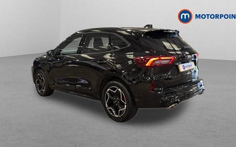 Usado Ford Kuga ST-Line X 242 HP (177 kW) 2026 SUV