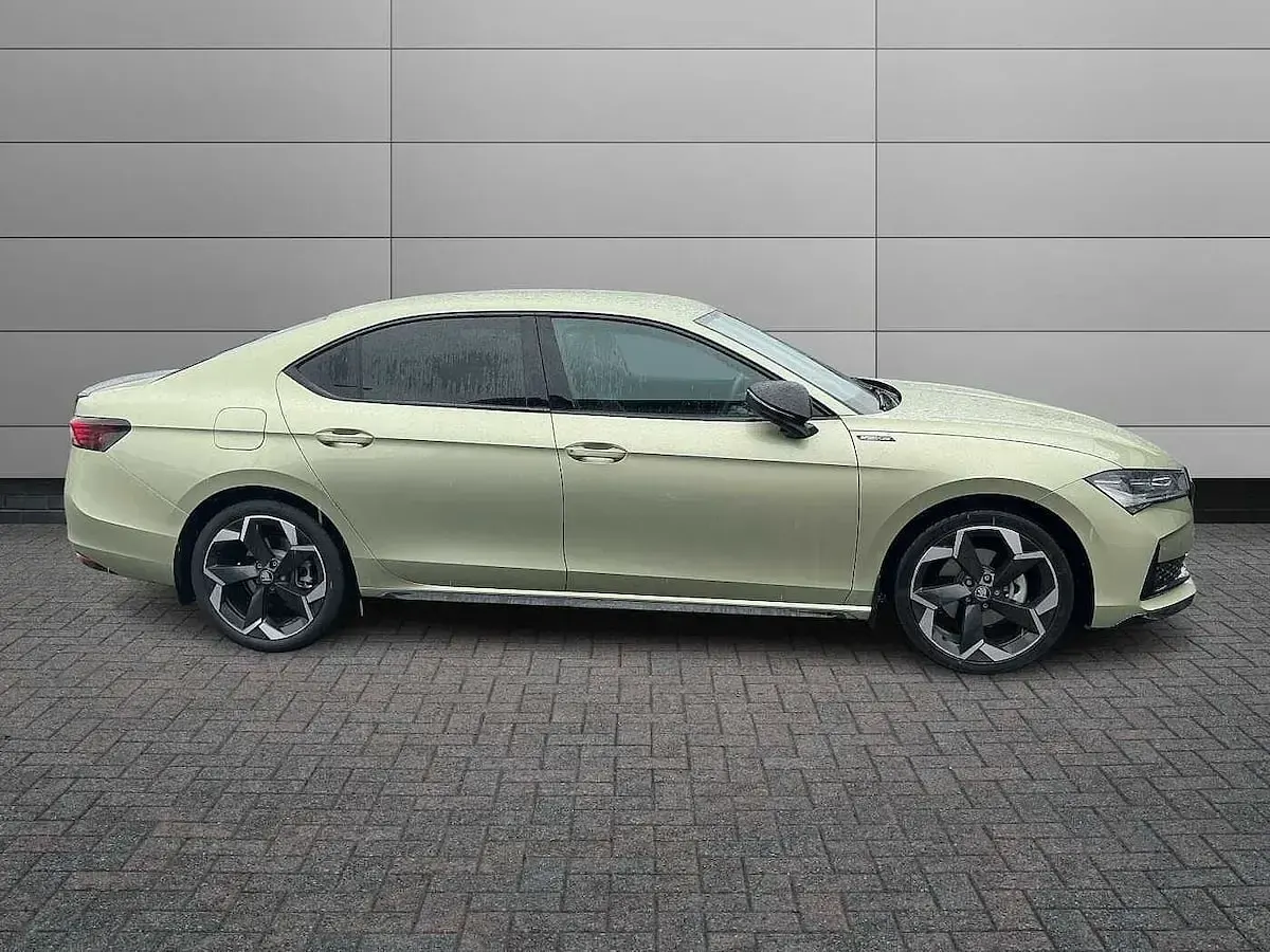 New Skoda Superb SportLine 110 HP (80 kW) 2026 Ice tea yellow metallic Hatchback