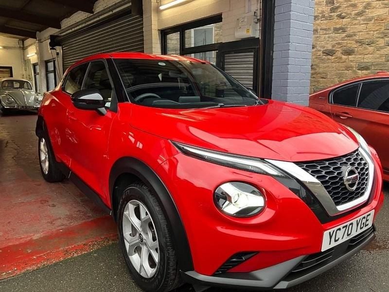 Used Nissan Juke Acenta 117 HP (86 kW) 2020 Red SUV