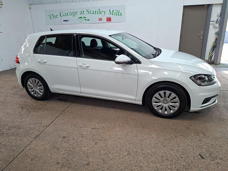 Used VW Golf VII S 125 HP (91 kW) 2017 White Hatchback