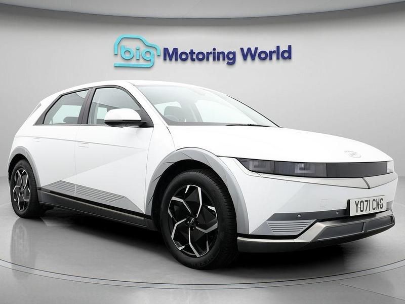 White Used 2021 Hyundai Ioniq Premium Hatchback | £16,000 (Good price) - Image 1/4