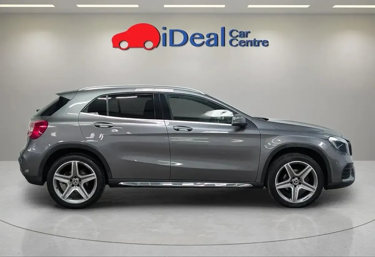 Used Mercedes GLA200 Executive 156 HP (114 kW) 2018 Grey SUV