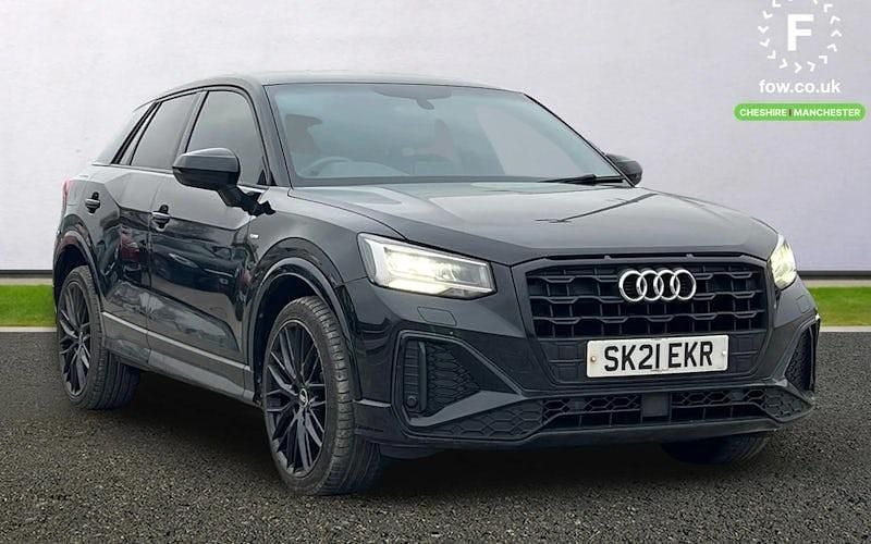 Usado Audi Q2 Black Edition 150 HP (110 kW) 2025 SUV