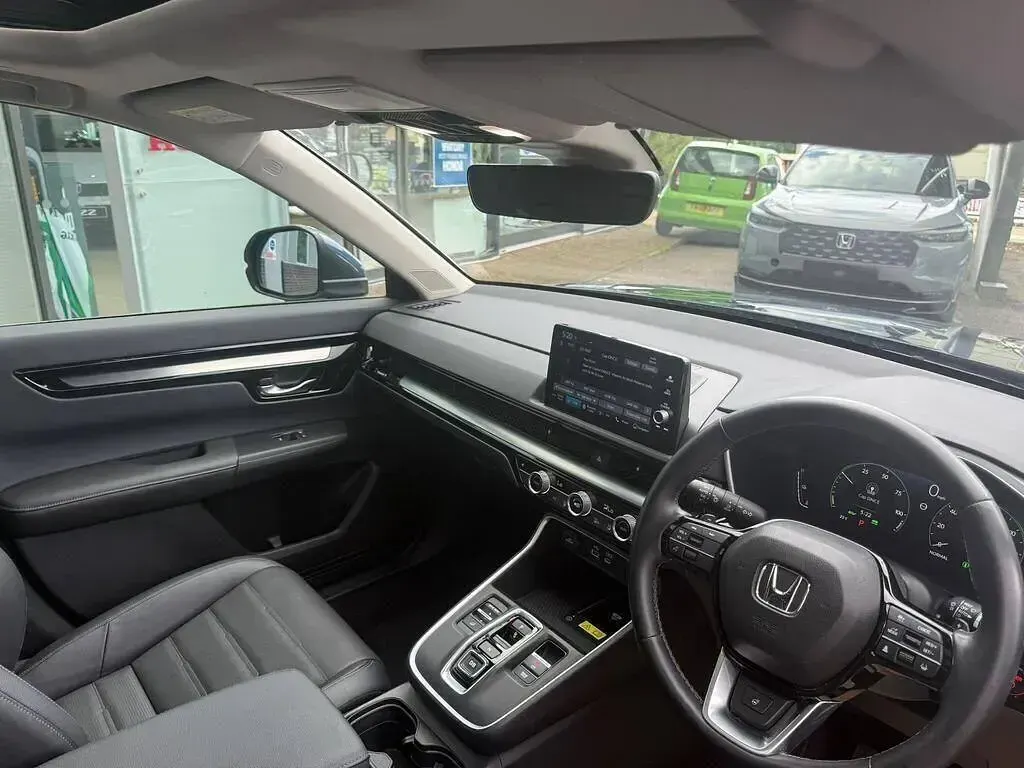 Used Honda CR-V Elegance 181 HP (133 kW) 2024 Blue SUV