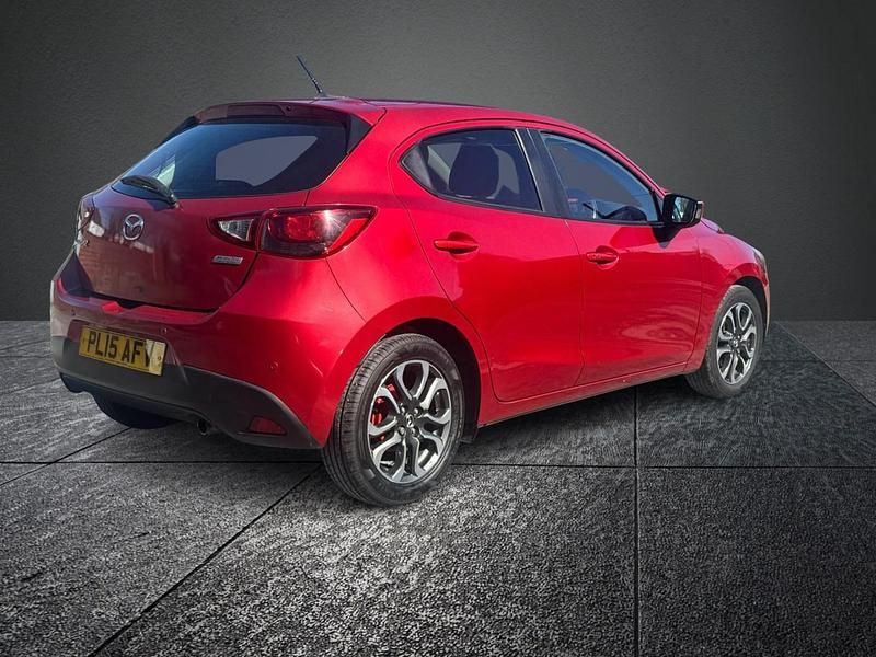 Usado Mazda 2 Inclusive 2015 Vermelho Citadino
