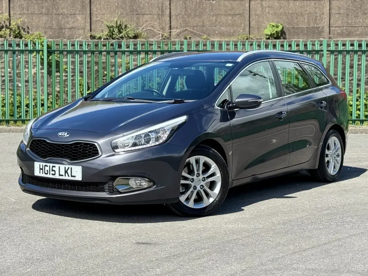 Used Kia Ceed 2015 Silver Hatchback