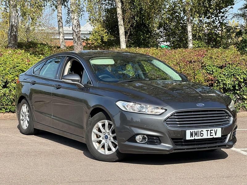 Grey Used 2016 Ford Mondeo Titanium Hatchback | £6,795 (Fair price) - Image 1/4