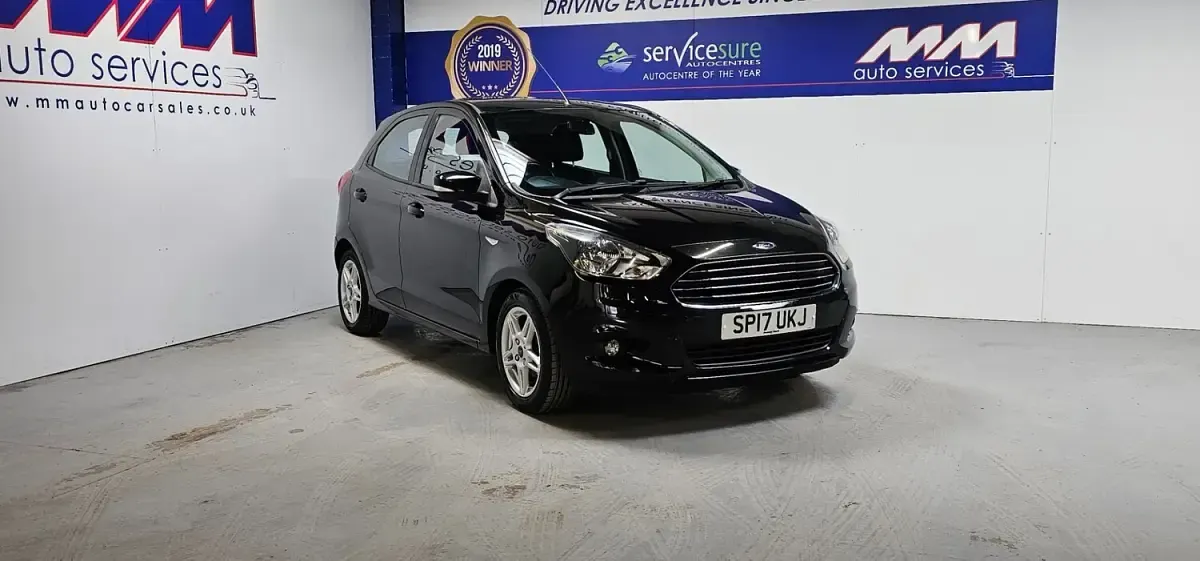 Used Ford Ka Plus Zetec 70 HP (51 kW) 2017 Black Hatchback