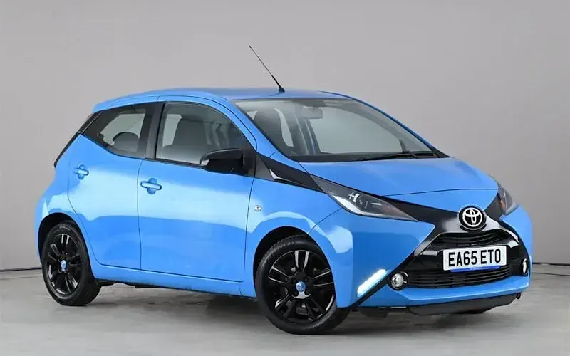 Usado Toyota Aygo X-cite 69 CV (50 kW) 2015 Utilitario