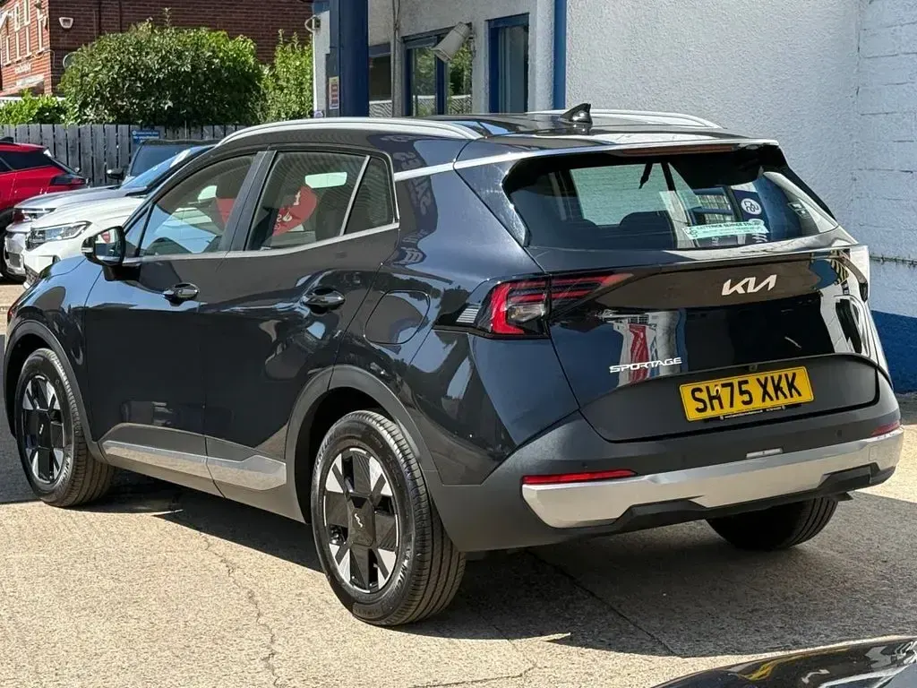 New Kia Sportage 2025 Black SUV