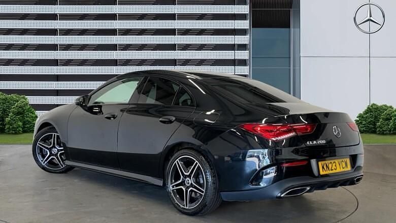 Begagnad Mercedes CLA200 Executive 163 HK (119 kW) 2022 Sedan