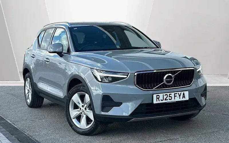 Used Volvo XC40 Core 163 HP (119 kW) 2026 SUV
