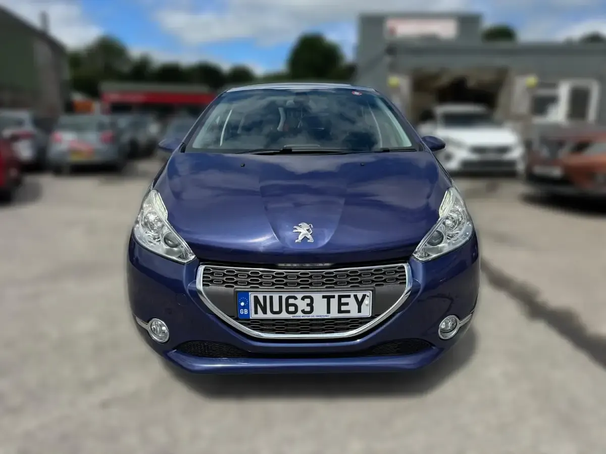 Used Peugeot 208 Allure 2013 Blue Hatchback