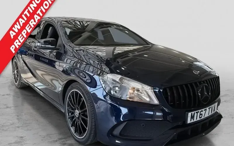 Begagnad Mercedes A180 Executive 122 HK (89 kW) 2018 Halvkombi