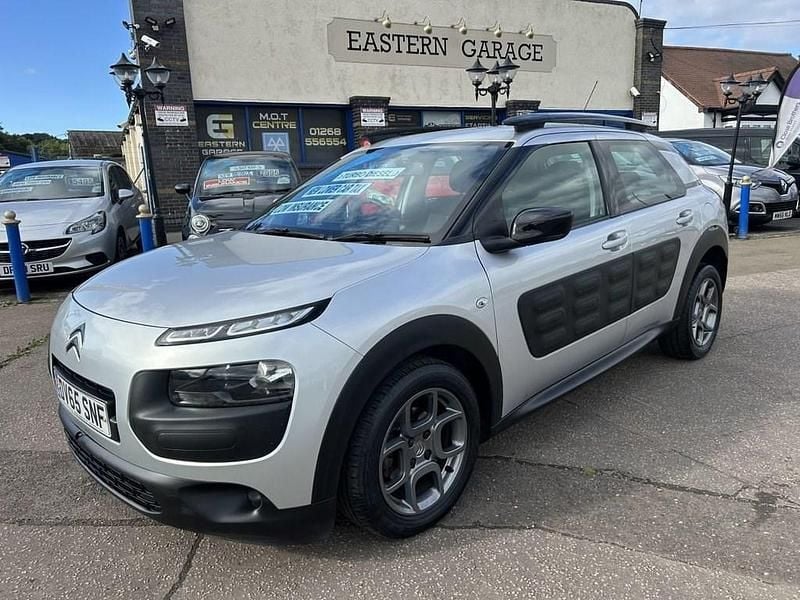 Used Citroën C4 Cactus Feel 100 HP (73 kW) 2015 Silver Hatchback