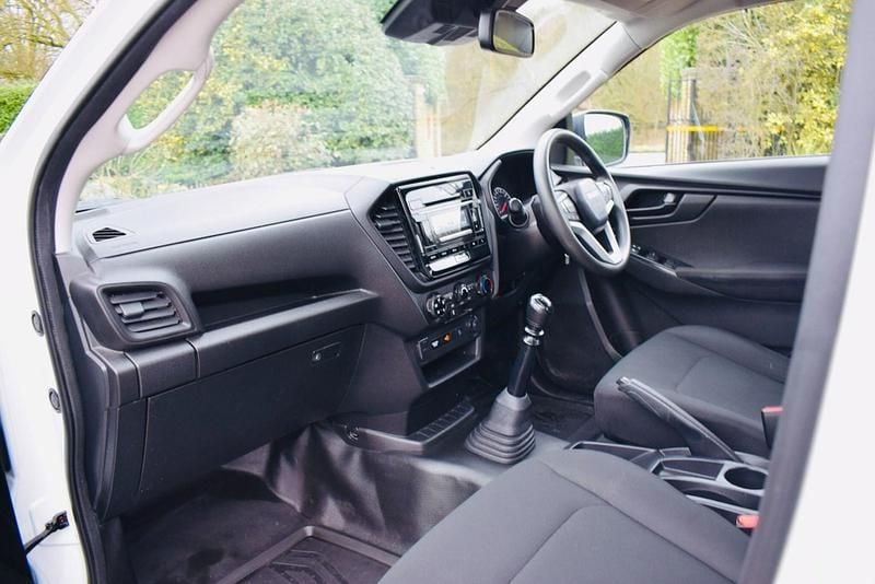 Used Isuzu D-Max 2022 White Pickup