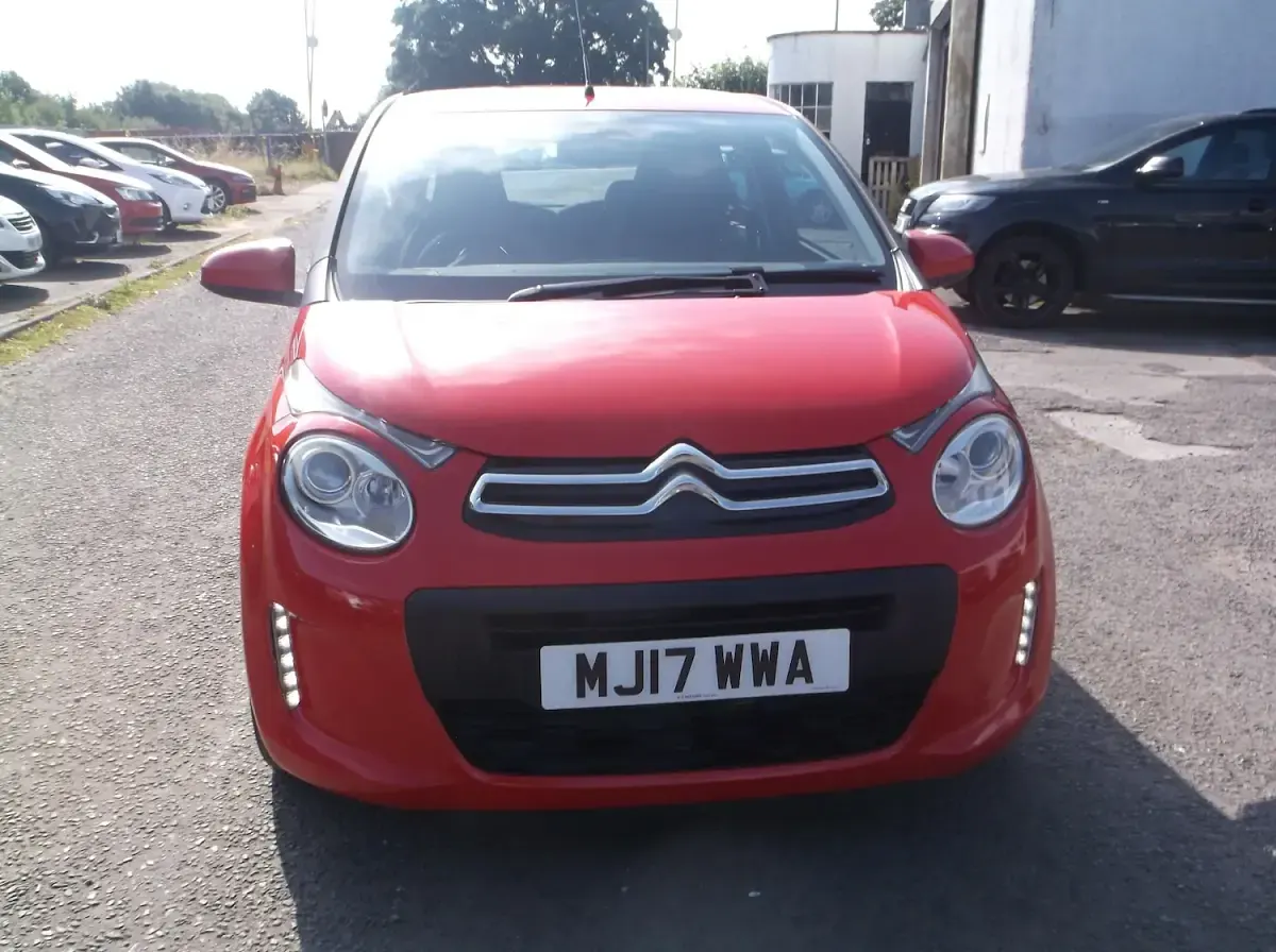 Used Citroën C1 Feel 82 HP (60 kW) 2017 Red Hatchback