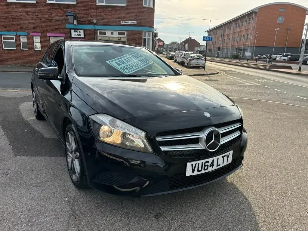 Used Mercedes A200 136 HP (100 kW) 2014 Black Hatchback